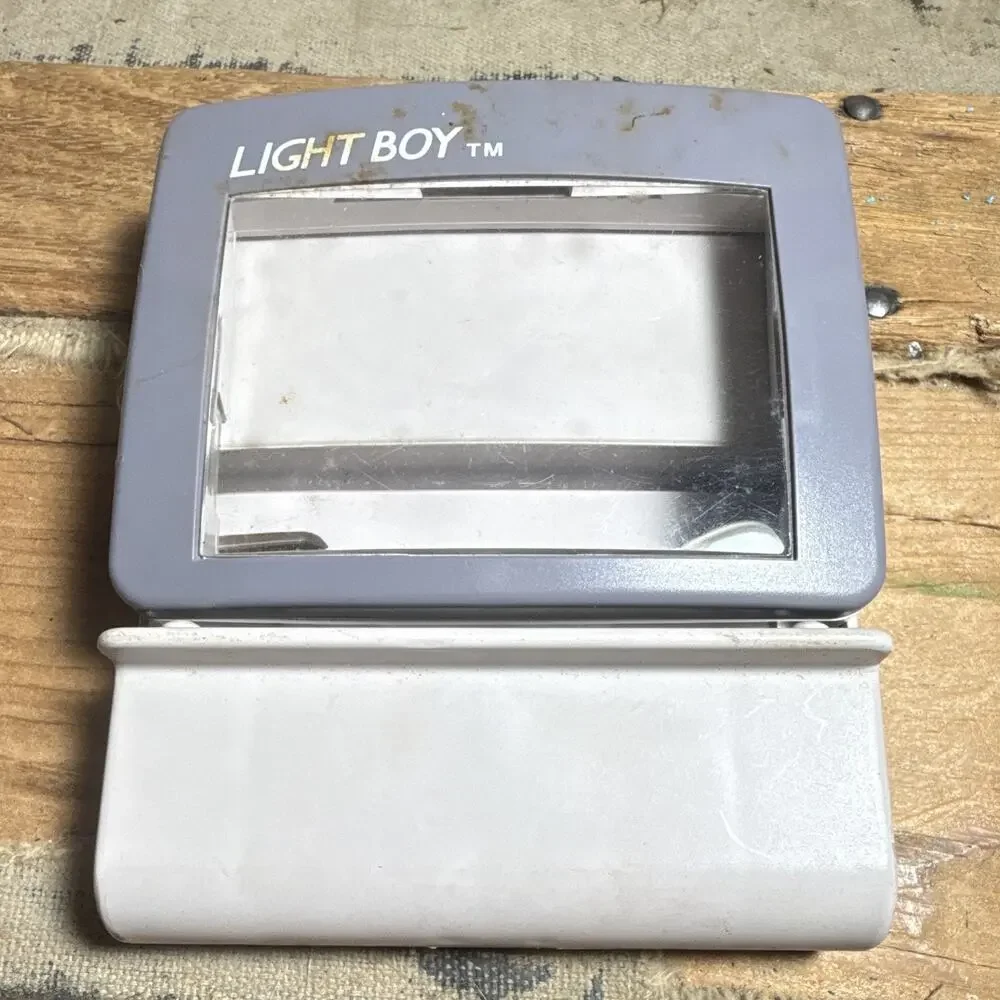 Tokai Light Boy VLB-02 Screen Magnifier Light for Nintendo Game Boy Gray/White
